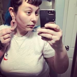 Meet your Posher, Amanda